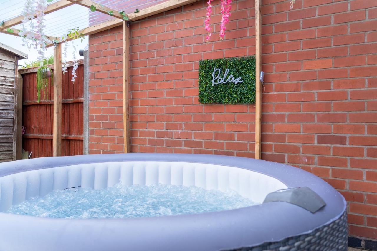 Exclusive Deals L Last-Minute Reserve L Townhouse With Sleeps 6 L Braunstone Town , Leicester L By Zen Nights Short Lets & Serviced Accommodations Exterior photo